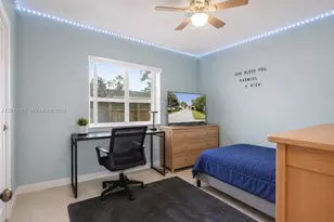 1379 NE 177th St, North Miami Beach, FL 33162 - Photo 13
