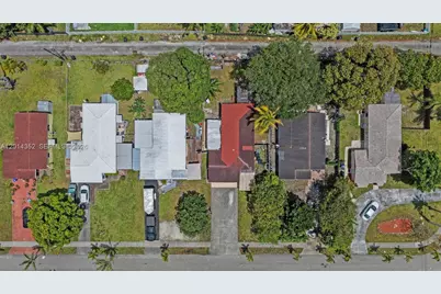 1379 NE 177th St, North Miami Beach, FL 33162 - Photo 29