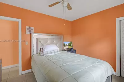 1379 NE 177th St, North Miami Beach, FL 33162 - Photo 19