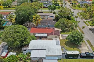 1379 NE 177th St, North Miami Beach, FL 33162 - Photo 31