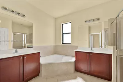 11924 SW 155th Ct, Miami, FL 33196 - Photo 15