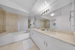 6365 Collins Ave, Miami Beach, FL 33141 - Photo 25