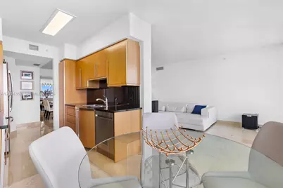 6365 Collins Ave #3202, Miami Beach, FL 33141 - Photo 21