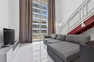 253 NE 2nd St, Miami, FL 33132 - Photo 9