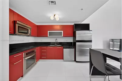 253 NE 2nd St #424, Miami, FL 33132 - Photo 3