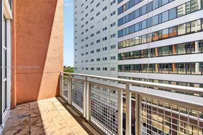 253 NE 2nd St #424, Miami, FL 33132 - Photo 15