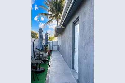 18901 NW 28th Pl, Miami Gardens, FL 33056 - Photo 31