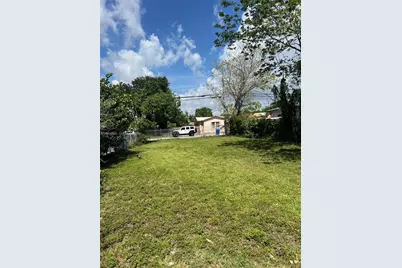 3033 NW 8th Ave, Miami, FL 33127 - Photo 1