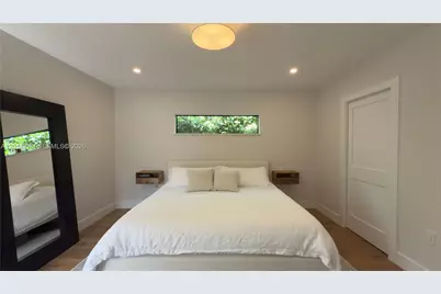 3261 SW 16th Ln, Miami, FL 33145 - Photo 19