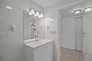 9930 SW 40th Terrace, Miami, FL 33165 - Photo 11