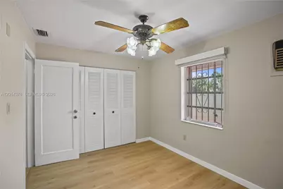 9930 SW 40th Ter, Miami, FL 33165 - Photo 15