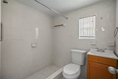 9930 SW 40th Ter, Miami, FL 33165 - Photo 23
