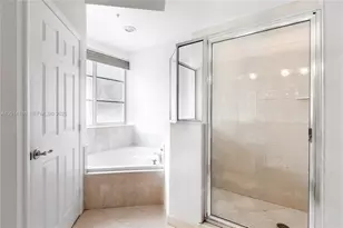 100 Meridian Ave, Miami Beach, FL 33139 - Photo 11