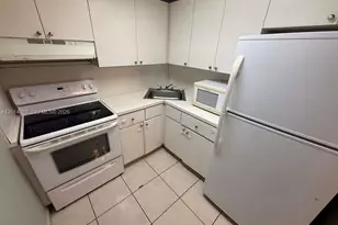 606 W 81st St, Hialeah, FL 33014 - Photo 3