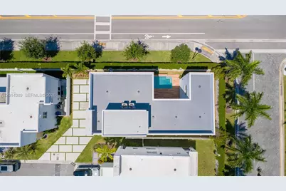 10381 NW 67th Ter, Doral, FL 33178 - Photo 7