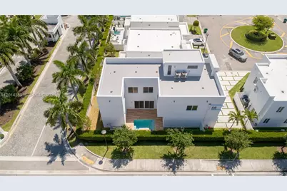 10381 NW 67th Ter, Doral, FL 33178 - Photo 3