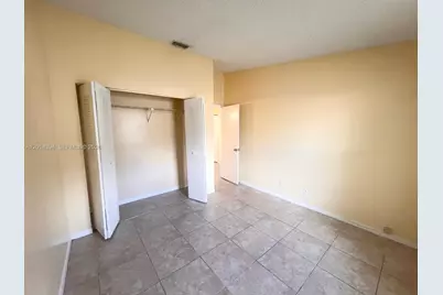 3737 Mil Lake Cir #3737, Greenacres, FL 33463 - Photo 5
