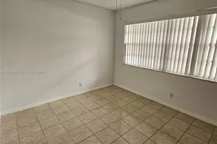 3070 NW 48th Terrace, Lauderdale Lakes, FL 33313 - Photo 13