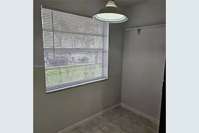 3070 NW 48th Ter #104, Lauderdale Lakes, FL 33313 - Photo 5