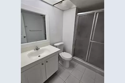 3070 NW 48th Ter #104, Lauderdale Lakes, FL 33313 - Photo 9