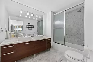 253 NE 2nd St, Miami, FL 33132 - Photo 13