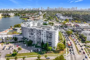 1401 NE Miami Gardens Dr, Miami, FL 33179 - Photo 45