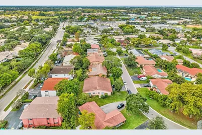 3691 NW 78th Ln, Coral Springs, FL 33065 - Photo 9