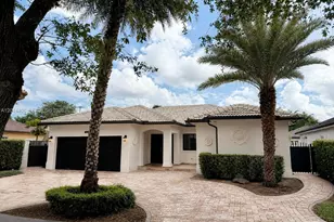16347 NW 88th Pl, Miami Lakes, FL 33018 - Photo 3
