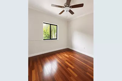 16347 NW 88th Pl, Miami Lakes, FL 33018 - Photo 13