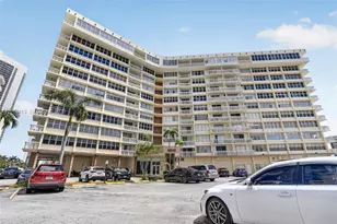 1817 S Ocean Dr, Hallandale Beach, FL 33009 - Photo 29