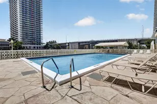 1817 S Ocean Dr, Hallandale Beach, FL 33009 - Photo 27