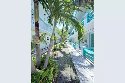 6490 Collins Ave #14, Miami Beach, FL 33141 - Photo 17