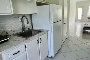 6490 Collins Ave, Miami Beach, FL 33141 - Photo 7