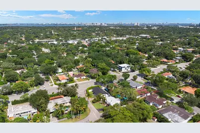 10 NW 100th St, Miami Shores, FL 33150 - Photo 35