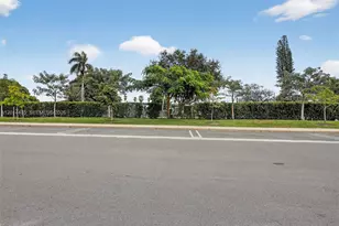 12808 NW 22nd Pl, Miami, FL 33167 - Photo 27