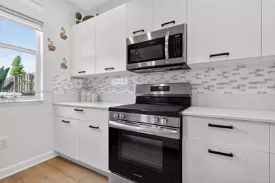 12808 NW 22nd Pl, Miami, FL 33167 - Photo 9