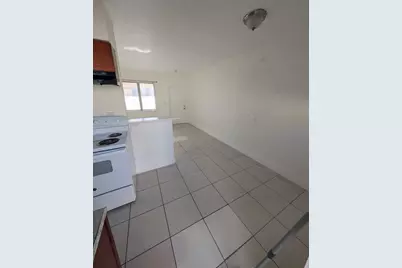 1270 NE 139th St #2, North Miami, FL 33161 - Photo 3