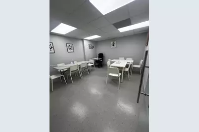 900 W 49th St, Hialeah, FL 33012 - Photo 11