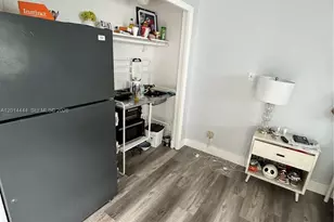 1412 NE 17th Ct, Fort Lauderdale, FL 33305 - Photo 3