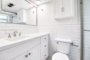 1900 NE 8th Ct, Fort Lauderdale, FL 33304 - Photo 13