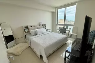 300 S Biscayne Blvd, Miami, FL 33131 - Photo 7