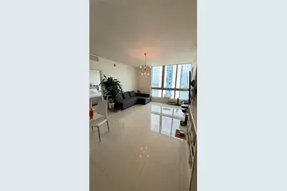 300 S Biscayne Blvd #T-3212, Miami, FL 33131 - Photo 3