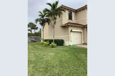 8879 SW 227th Ter, Cutler Bay, FL 33190 - Photo 5