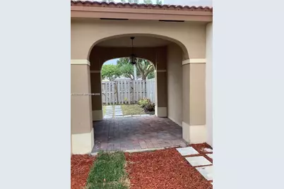 8879 SW 227th Ter, Cutler Bay, FL 33190 - Photo 15