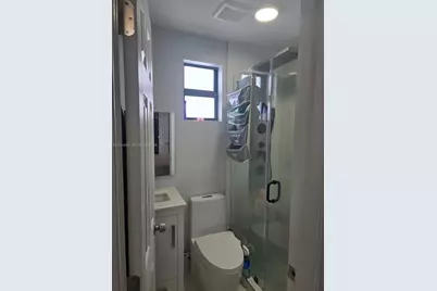801 NW 35th Ave #0, Miami, FL 33125 - Photo 13