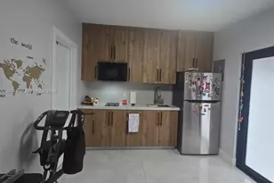 801 NW 35th Ave, Miami, FL 33125 - Photo 5
