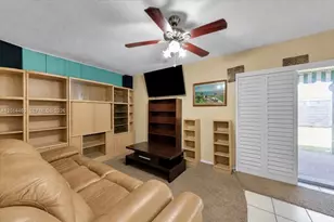 9261 SW 55th St, Cooper City, FL 33328 - Photo 13