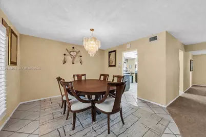 9261 SW 55th St, Cooper City, FL 33328 - Photo 15