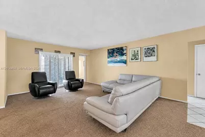 9261 SW 55th St, Cooper City, FL 33328 - Photo 3