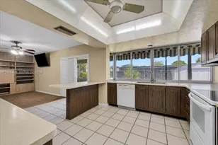 9261 SW 55th St, Cooper City, FL 33328 - Photo 19
